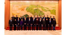 陆一飞先生赴政协礼堂演讲“一万个太阳”公益之路(图文)